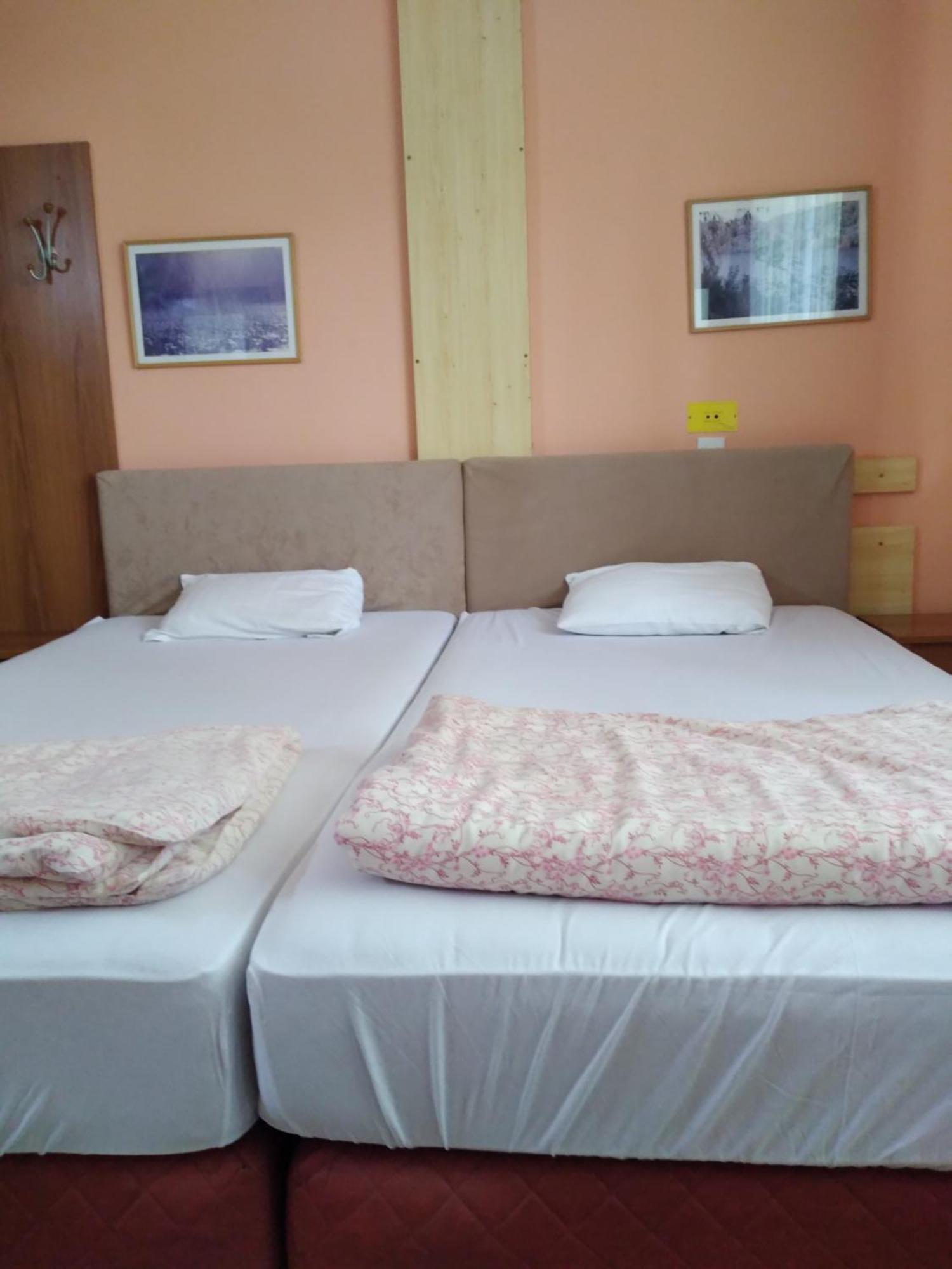 Hostel Bata Kanjiža Екстериор снимка